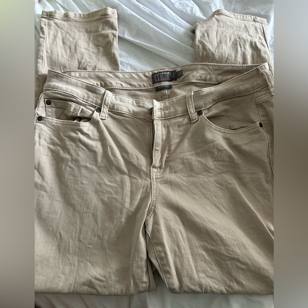 TORRID Size 14R Boyfriend Straight Vintage Stretch Khakis